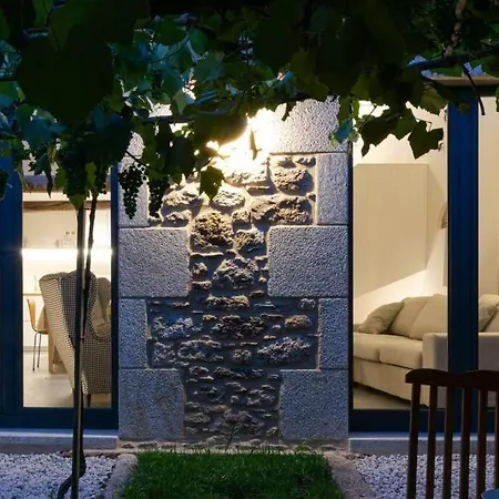 A Casa De Abaixo, Aloxamento Rural