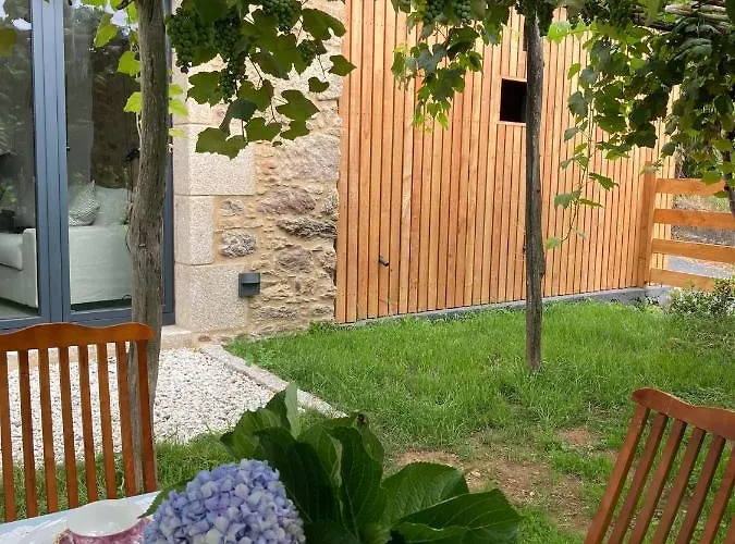 Dom wakacyjny A Casa De Abaixo, Aloxamento Rural *